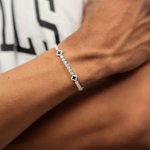 4mm Clover Tennis Bracelet with 925 Silver and Moissanite Diamonds