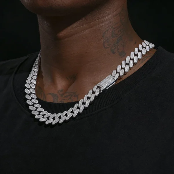 Luxury Iced Out Wide Miami Cuban Link Chain – Premium Moissanite Diamond Necklace for Men